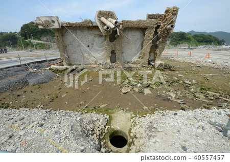 The building that was turned over by the tsunami The building that was turned over by the tsunami 40557457
