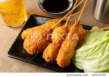 炒豬肉和那迦的串 炒豬肉和那迦的串 40559397