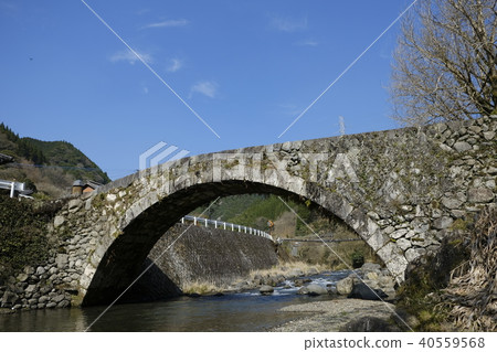 Kasamatsu Bridge 40559568