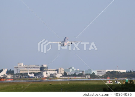 airplane taking off 40564086