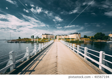 Sea Fortress. Residential Building At Suomenlinna In  Helsinki,  40567194