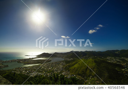 PHILIPSBURG, SINT MAARTEN - View of the port and beach from the top 40568546