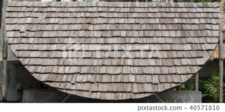 roof made from wood board 40571810