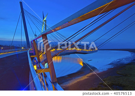 Sakai,Taichung,Shimizu,Takami Sakai,Sakaikei Bridge,Night View,Wind Turbine Sakai,Taichung,Shimizu,Takami Sakai,Sakaikei Bridge,Night View,Wind Turbine 40576513