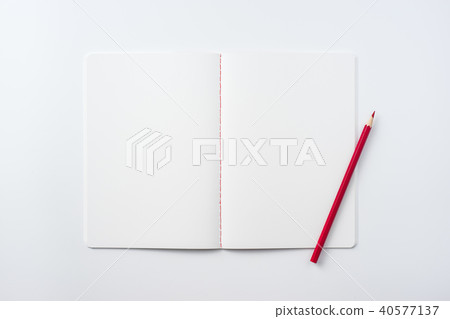 Top view of spiral kraft notebook and pencil Top view of spiral kraft notebook and pencil 40577137
