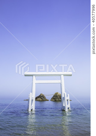 Itoshima City, Fukuoka Prefecture A beautifully restored white torii with the martial arts of Futumigaura 40577996