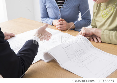推銷員和老年婦女 推銷員和老年婦女 40578875
