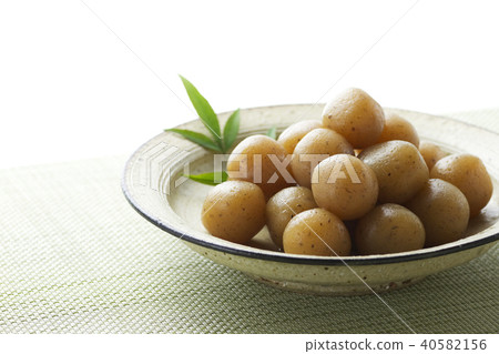 Boiled boiled egg 2 40582156