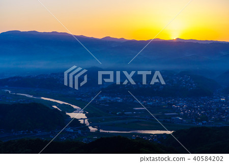 （靜岡縣）塔塔平原和日出從卡諾河箱根山脈 40584202
