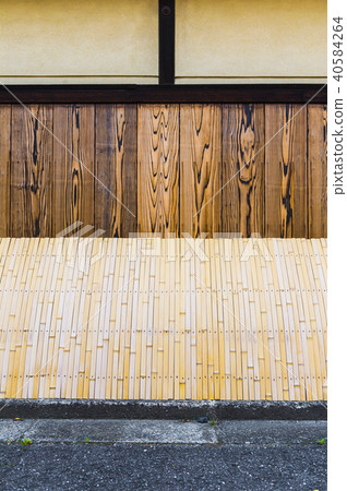 Walls of houses in Kyoto Walls of houses in Kyoto 40584264