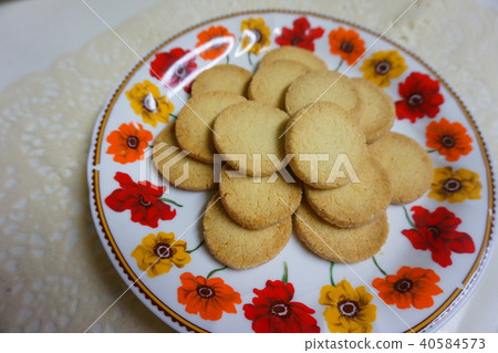 Hand made cookie 40584573