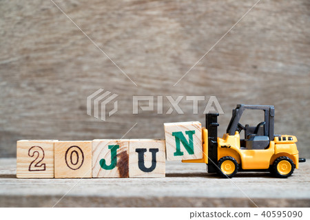 Toy forklift hold block N to complete word 20 jun Toy forklift hold block N to complete word 20 jun 40595090