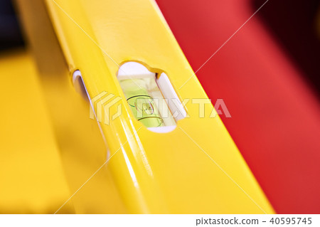 Line level to control horizon in construction 40595745