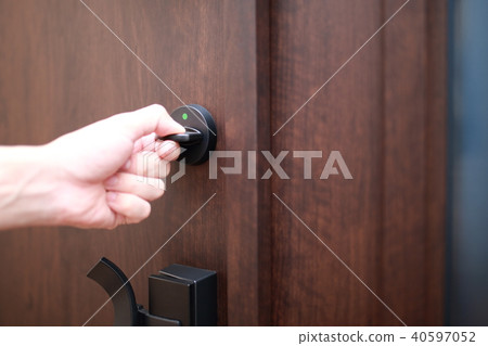 Lock (Key lock entrance / exit entrance / exit / entrance / exit / entrance / hand body / parts / face no single house detached apartment door) Lock (Key lock entrance / exit entrance / exit / entrance / exit / entrance / hand body / parts / face no single house detached apartment door) 40597052