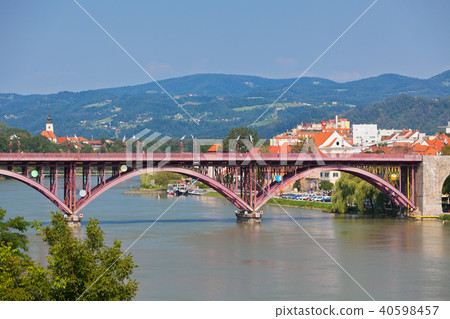 Maribor city view, Slovenia 40598457