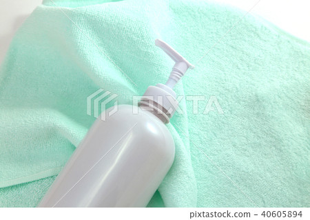 Washing face image Washing face image 40605894