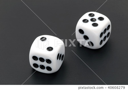 Dice Dice 40608279