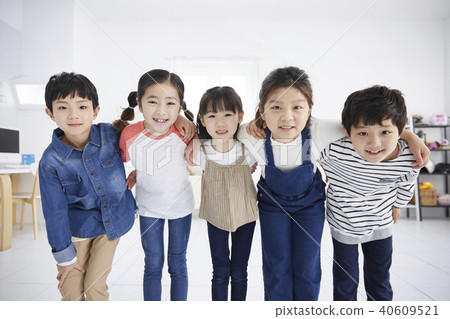 生活，團結，朋友 40609521