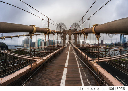 Brooklyn bridge in mist 40612058
