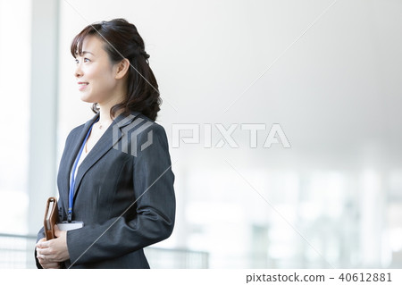 Women in suits women company office Office lady OL mid-level employee senior employee Women in suits women company office Office lady OL mid-level employee senior employee 40612881
