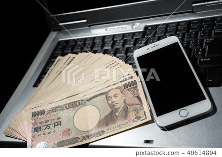 Banknote, PC, smartphone 40614894