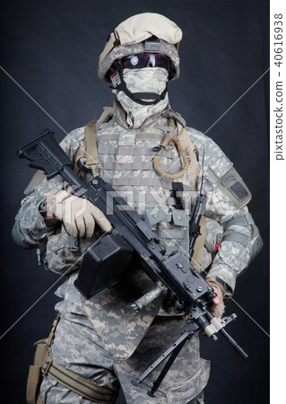 United States marines machine gunner studio shot United States marines machine gunner studio shot 40616938