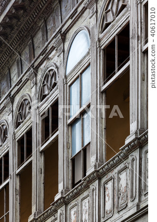 old wooden house 40617010