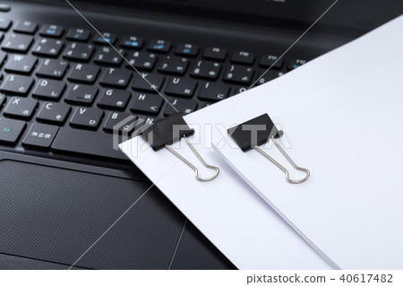 Document Document 40617482