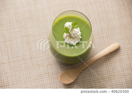 抹茶布丁在一杯 40620300