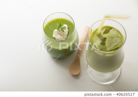 Matcha latte and matcha pudding Matcha latte and matcha pudding 40620527