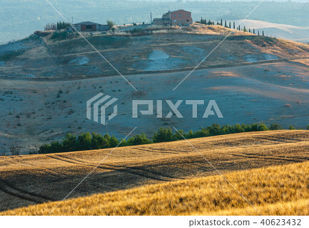 Tuscany sunrise countryside, Italy 40623432