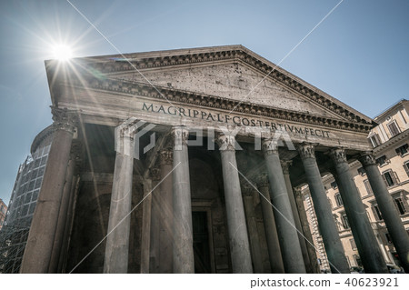 Pantheon in Rome , Italy Pantheon in Rome , Italy 40623921