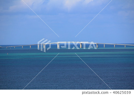 Beautiful Miyakojima Beach and Irabu Ohashi Bridge 40625039