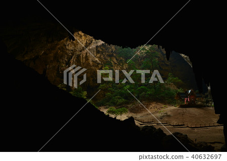 Phraya Nakhon Cave Phrayanakorn Cave 40632697