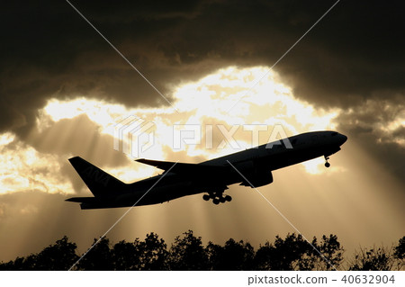 新千歲機場_B777_起飛 新千歲機場_B777_起飛 40632904