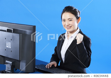Business woman 40634448