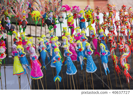 Tò he (toy figurine)traditional toy in Vietnam 40637727