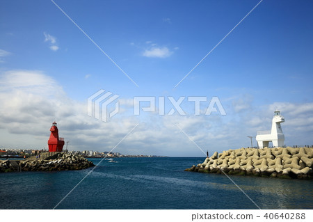 Ihtei beach, 40640288