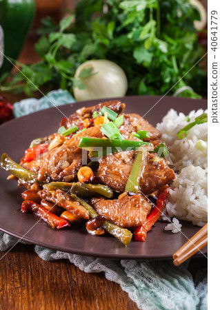 Kung Pao chicken with peppers and vegetables Kung Pao chicken with peppers and vegetables 40641779