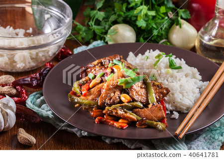 Kung Pao chicken with peppers and vegetables Kung Pao chicken with peppers and vegetables 40641781