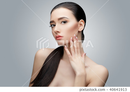 Brunette asian girl with long straight hair 40641913