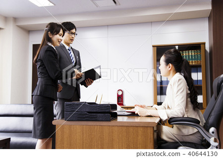 女性商務官員秘書辦公室小姐商人人 照片素材 圖片 圖庫