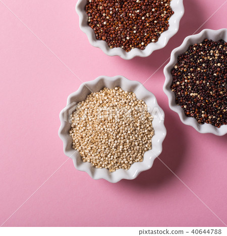 Quinoa in white bowls Quinoa in white bowls 40644788