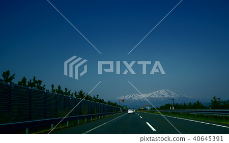 Spring Chokaisan and Highway Spring Chokaisan and Highway 40645391