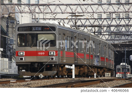 [IK] Tokyu Ikegami Line 1000 Series Train (Kamata Station) 40646066