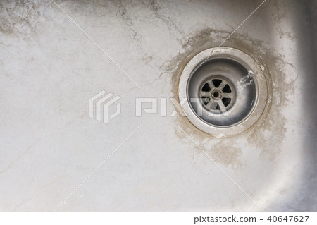 old dirty sink with scrubber inside old dirty sink with scrubber inside 40647627