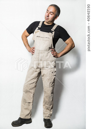 worker specialist plumber, engineer or constructor 40648590