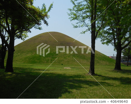 Ancient tomb of successive kings of Silla in Korea Ancient tomb of successive kings of Silla in Korea 40649640