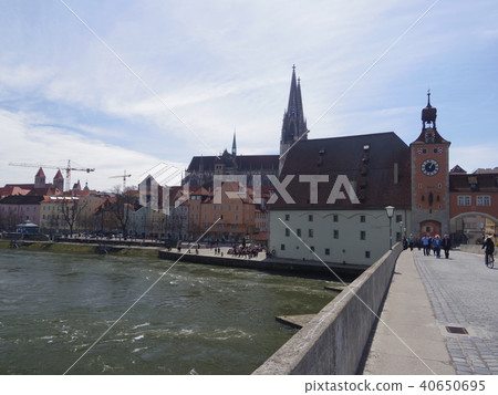 世界遺產德國雷根斯堡大教堂從石橋 40650695