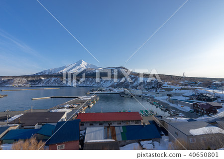 城市和Tomari港口，利尻富士山的景色 40650801
